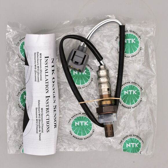 GENUINE NTK LAMBDA SENSOR / O2 SENSOR (NGK 6400) OZA623-C2 - Picture 1 of 4